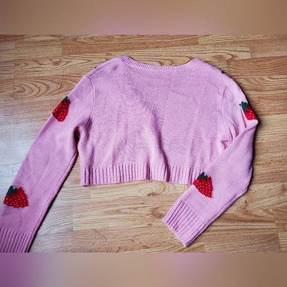 Shein Cropped Strawberry Cardigan - Picture 3 of 6